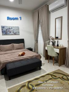 Postel nebo postele na pokoji v ubytování Alaa De Amansara Homestay
