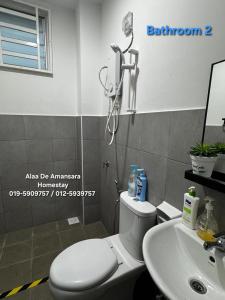 Koupelna v ubytování Alaa De Amansara Homestay