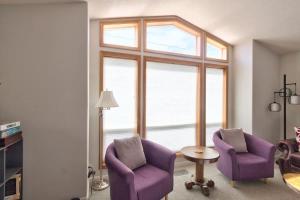 O zonă de relaxare la Mac Haven - Single level golf view wine escape