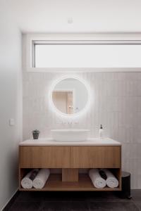 Ένα μπάνιο στο Harrington House - inner-city luxury apartment