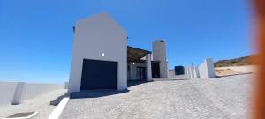 Το κτήριο όπου στεγάζεται  η παραθεριστική κατοικία