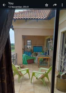 Μπαλκόνι ή βεράντα στο Unique New U