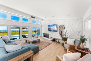 Χώρος καθιστικού στο 5435 Highway A1A