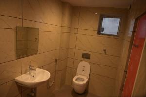 Ένα μπάνιο στο Hotel Spot Light +82 φωτογραφίες