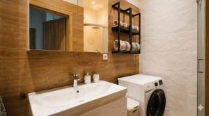 Ένα μπάνιο στο Samaya Apartment