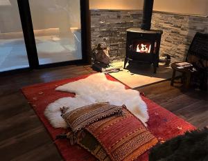 Ένα ή περισσότερα κρεβάτια σε δωμάτιο στο HANZ OUTDOOR RESORT -formerly GLAMPING VILLA HANZ KAWAGUCHIKO