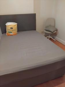 Ένα ή περισσότερα κρεβάτια σε δωμάτιο στο Well furnished rooms