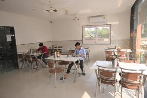 Hosté ubytování Parmanand Bhawan