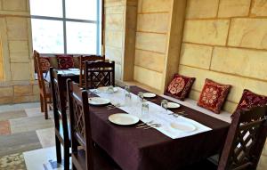 Hotel Classic Jaisalmerにあるレストランまたは飲食店