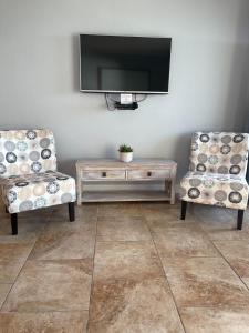 TV/trung tâm giải trí tại Amazing Waterfront View