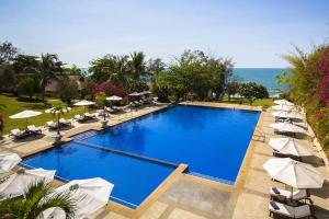 Bazén v ubytování Victoria Phan Thiet Beach Resort & Spa nebo v jeho okolí
