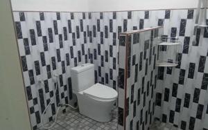 Phòng tắm tại khlongnin Householder +17 ảnh