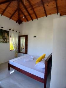 Кровать или кровати в номере Six Villa