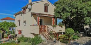 Το κτήριο όπου στεγάζεται  ο ξενώνας