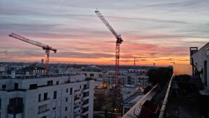 Răsăritul sau apusul soarelui văzute de la sau din apropierea acestui apartament