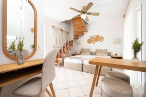 Posezení v ubytování Spiros Family Apts