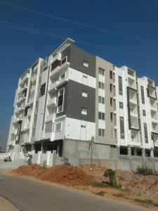 Tòa nhà nơi căn hộ tọa lạc