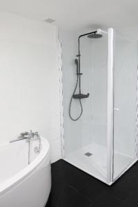 Ένα μπάνιο στο Au Lit D'Ô