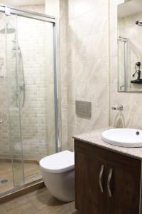 Phòng tắm tại Domel Yerevan Buzand 17