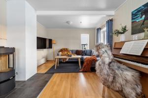 Et tv og/eller underholdning på Stornes Gård Guesthouse