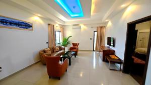 Μια τηλεόραση ή/και κέντρο ψυχαγωγίας στο soluxe hotel cotonu