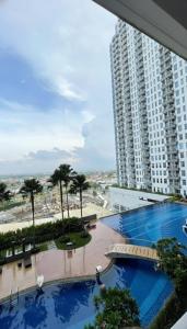 Hồ bơi trong/gần Luxury anderson Benson Pakuwon mall PTC