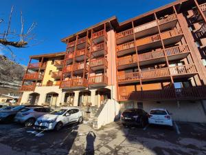 Το κτήριο όπου στεγάζεται  το διαμέρισμα