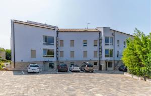 Το κτήριο όπου στεγάζεται  το διαμέρισμα