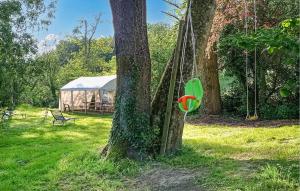 Vườn quanh 3 Bedroom Beautiful Home In Renty