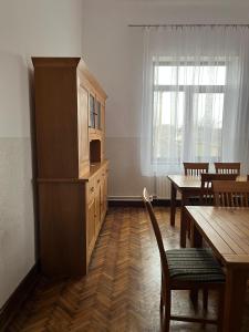 Η κουζίνα ή μικρή κουζίνα στο Conacul Maria