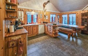 Billede fra billedgalleriet på Gorgeous Home In Steinsholt With Harbor View i Steinsholt