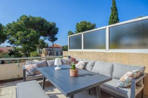 Μπαλκόνι ή βεράντα στο Au petit cocon Carryen