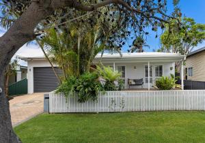 Tòa nhà nơi nhà nghỉ dưỡng tọa lạc