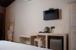 TV a/nebo společenská místnost v ubytování Sunsei Beach Negombo