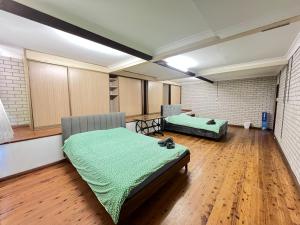 Φωτογραφία από το άλμπουμ του Room 72 σε Epping