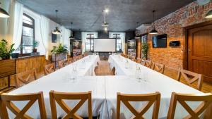 Μια τηλεόραση ή/και κέντρο ψυχαγωγίας στο Leśny Dwór Karpacz Piekarnia Mio Padre Restauracja Mamma Mia