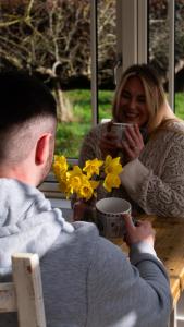 Khách lưu trú tại Hidden Acres- Room with Double & Single Bed, Malahide