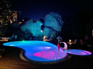 Bazén v ubytování Amazing view apartment nebo v jeho okolí + 63 fotografií