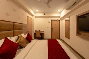 Gallery image of Gopuram Grand in Madurai