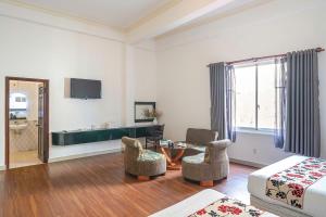 Et tv og/eller underholdning på Lilly Hotel & Spa - Cạnh chợ đêm Đà Lạt