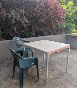 Φωτογραφία από το άλμπουμ του Garden Cottage σε Elysium