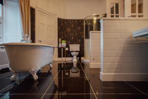 Ένα μπάνιο στο Bankhouse +36 φωτογραφίες