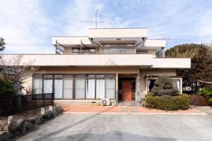 Bygningen som feriehuset ligger i