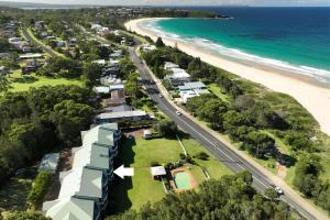 Peisaj natural din apropierea acestui apartament +21 fotografii