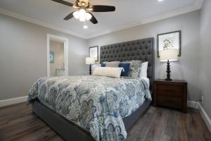 Ένα ή περισσότερα κρεβάτια σε δωμάτιο στο 4 bedroom, 3 bathrooms Pool Home +37 φωτογραφίες