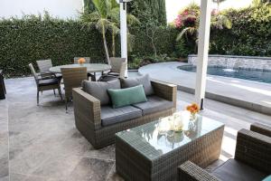 Χώρος καθιστικού στο 4 bedroom, 3 bathrooms Pool Home