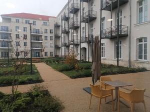 The building in which az apartmanhoteleket is located