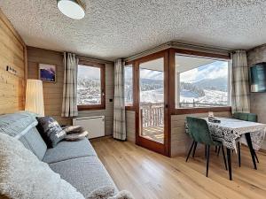 Nespecifikovaný výhled na hory nebo výhled na hory při pohledu z apartmánu