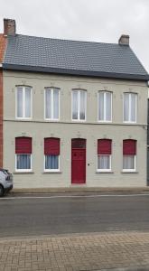 Το κτήριο όπου στεγάζεται  η παραθεριστική κατοικία