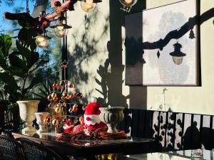 Φαγητό σε αυτό το δωμάτιο σε οικογενειακή κατοικία ή κάπου εκεί κοντά